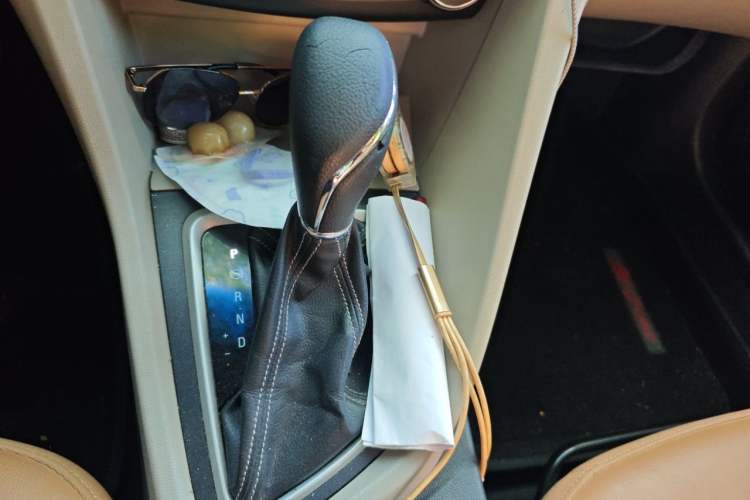 Used Buick GT 2017 15N Automatic Entry-Level Trim Gear Lever