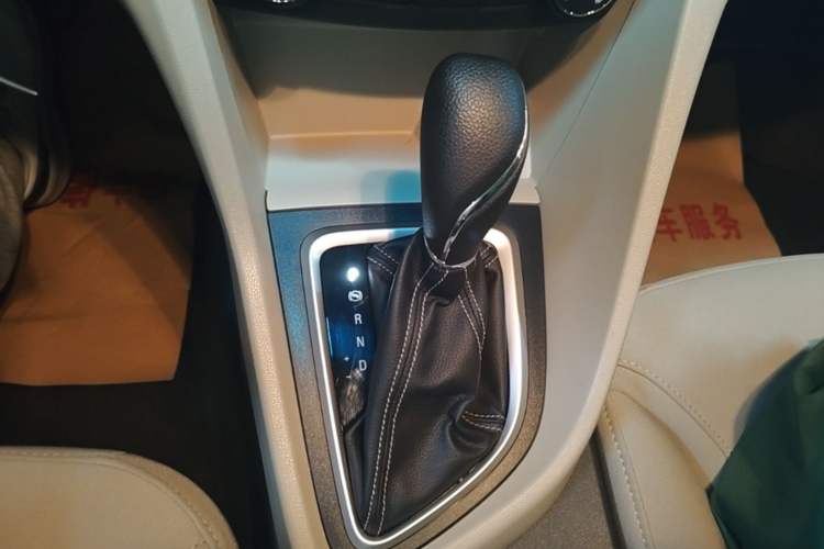 Used Buick GT 2017 15N Automatic Entry-Level Trim Gear Lever