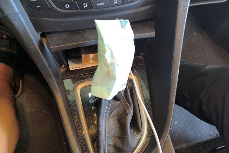 Used Buick GT 2017 15N Automatic Deluxe Edition Gear Lever
