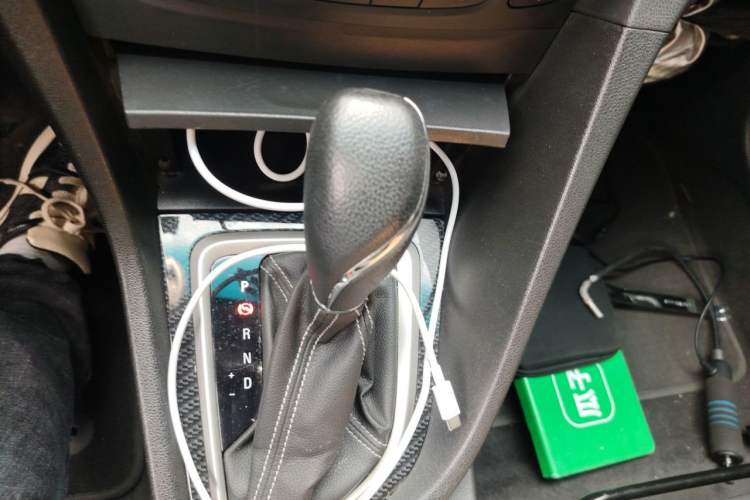 Used Buick GT 2017 15N Automatic Deluxe Edition Gear Lever