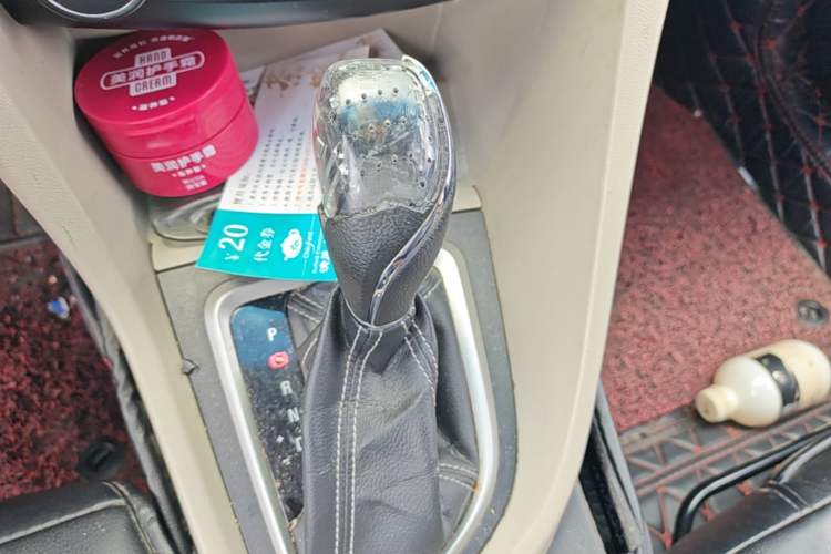 Used Buick GT 2017 15N Automatic Elite Version Gear Lever