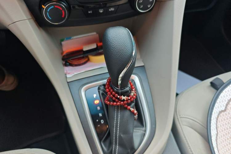 Used Buick GT 2017 15N Automatic Entry-Level Trim Gear Lever