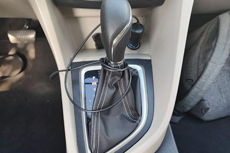Used Buick GT 2017 15N Automatic Elite Version Gear Lever