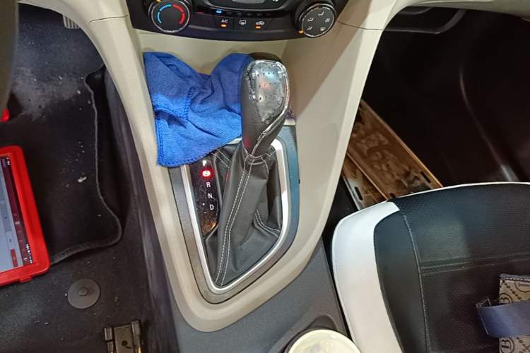 Used Buick GT 2017 15N Automatic Entry-Level Trim Gear Lever