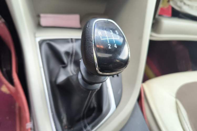Used Buick GT 2017 15N Manual Elite Version Gear Lever