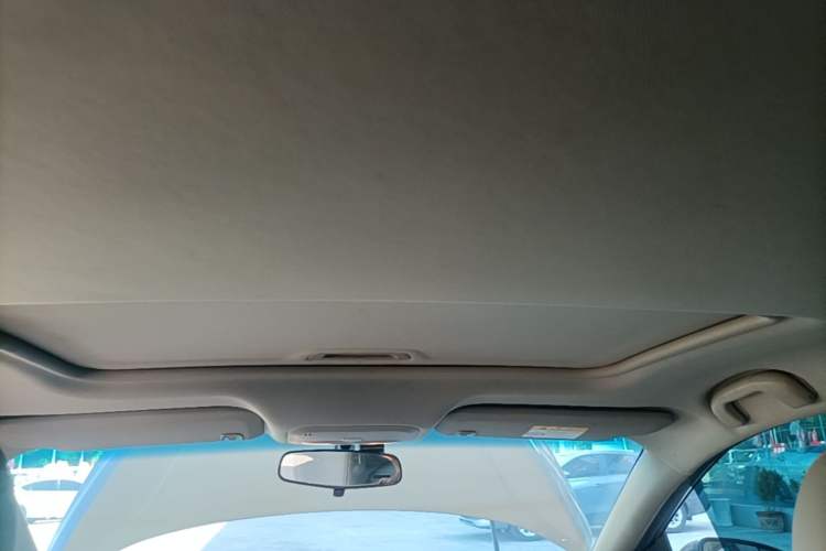 Used Buick GT 2017 15N Automatic Deluxe Edition Headliner