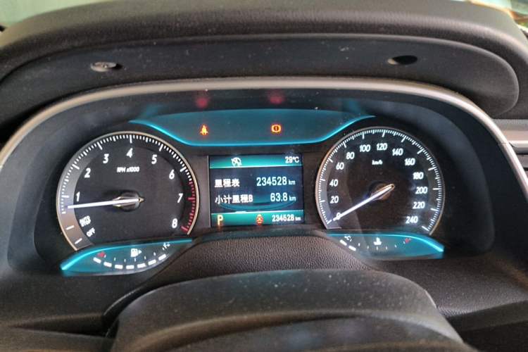 Used Buick GT 2017 15N Automatic Deluxe Edition Instrument Cluster