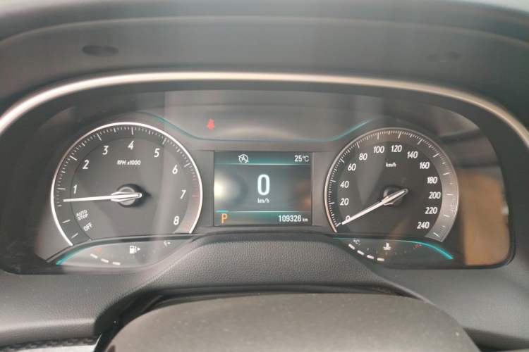 Used Buick GT 2017 15N Automatic Deluxe Edition Instrument Cluster