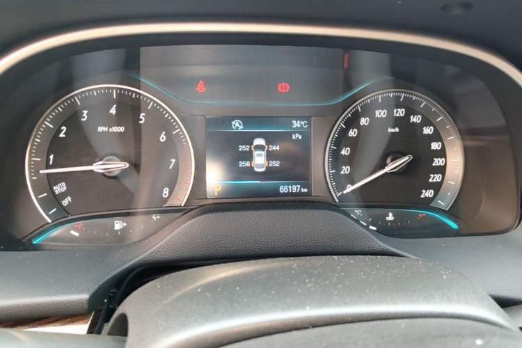 Used Buick GT 2017 15N Automatic Deluxe Edition Instrument Cluster