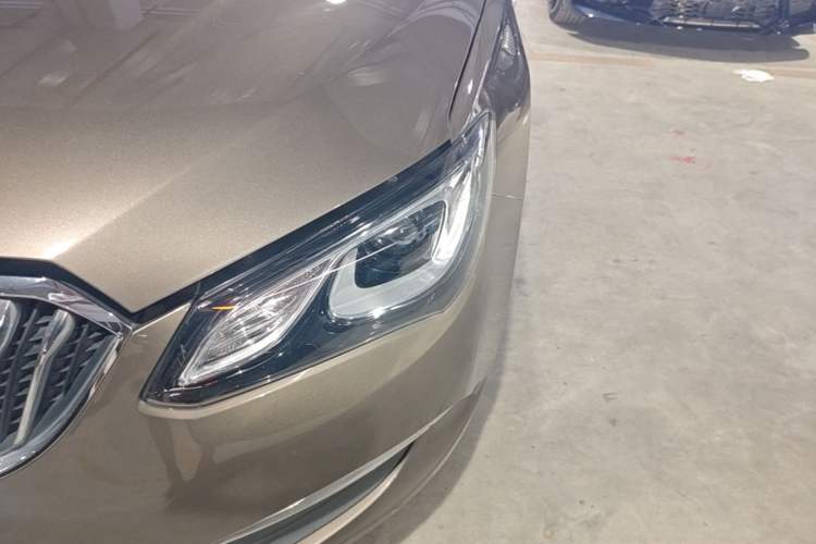 Used Buick GT 2017 15N Automatic Deluxe Edition Left Front Headlight