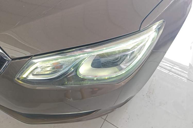 Used Buick GT 2017 15N Automatic Elite Version Left Front Headlight