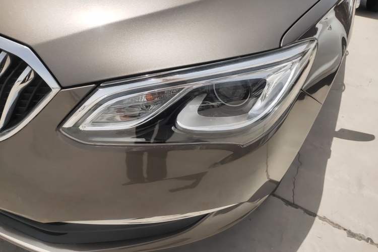 Used Buick GT 2017 15N Automatic Elite Version Left Front Headlight