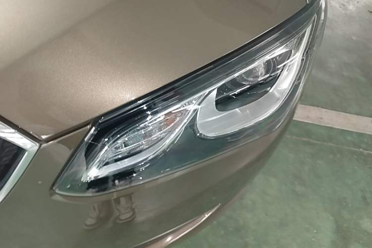 Used Buick GT 2017 15N Automatic Deluxe Edition Left Front Headlight