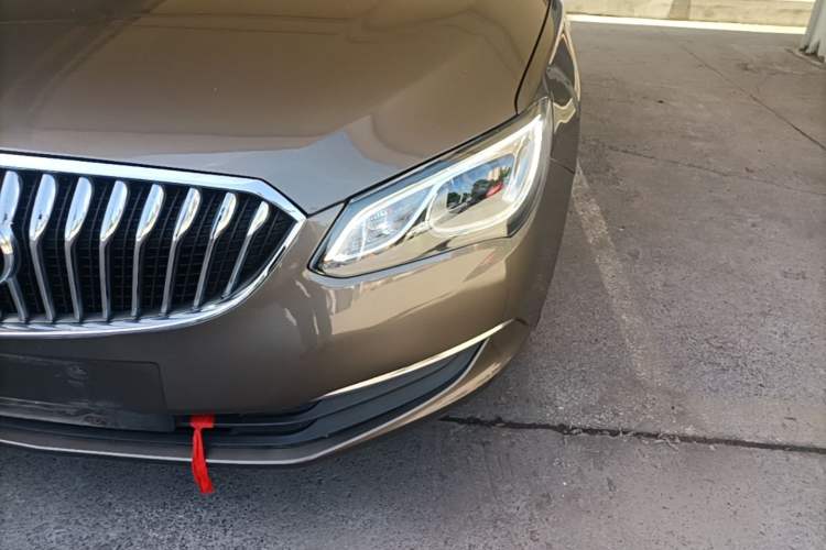 Used Buick GT 2017 15N Automatic Deluxe Edition Left Front Headlight