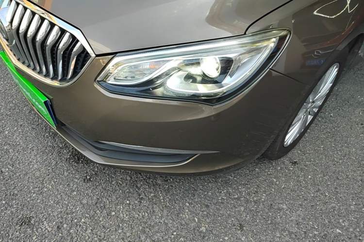 Used Buick GT 2017 15N Automatic Elite Version Left Front Headlight