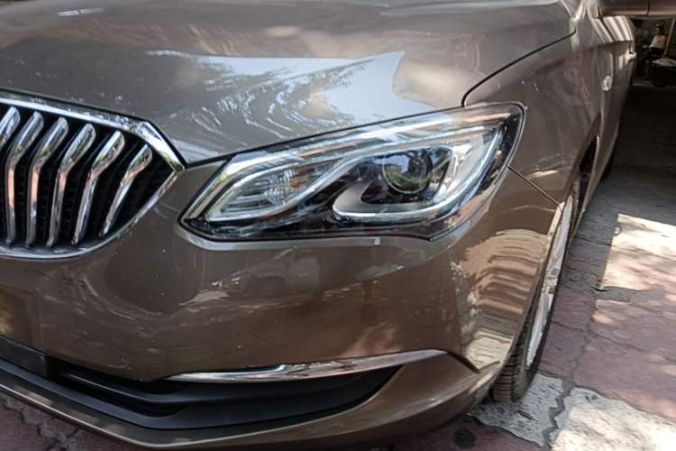 Used Buick GT 2017 15N Automatic Elite Version Left Front Headlight