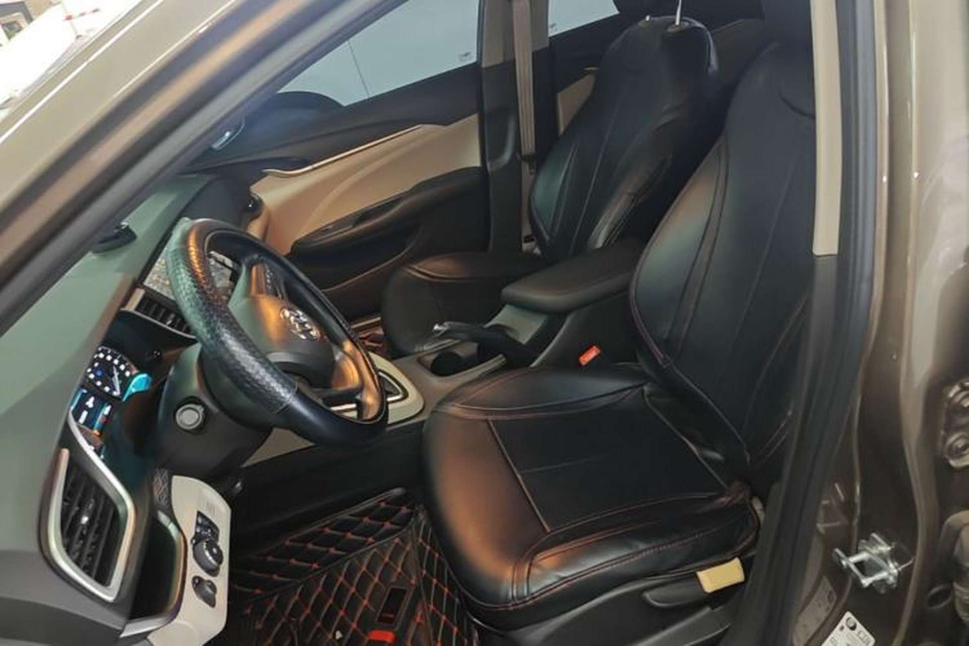 Used Buick GT 2017 15N Automatic Elite Version Left Front Seat
