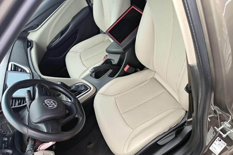 Used Buick GT 2017 15N Automatic Elite Version Left Front Seat