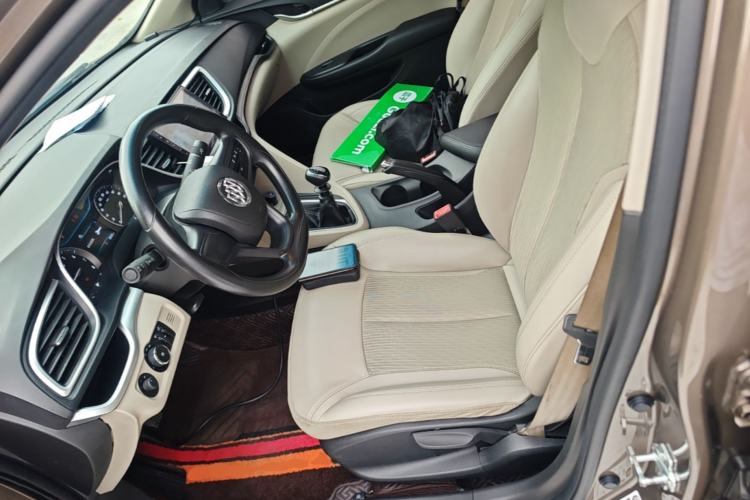 Used Buick GT 2017 15N Manual Elite Version Left Front Seat