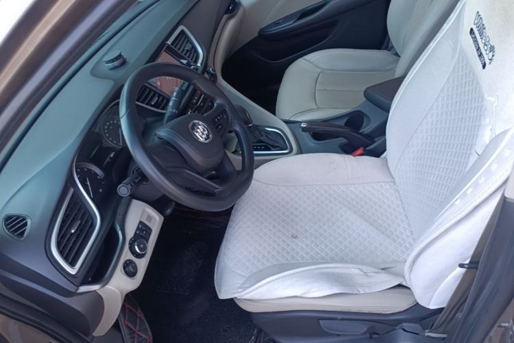 Used Buick GT 2017 15N Automatic Elite Version Left Front Seat
