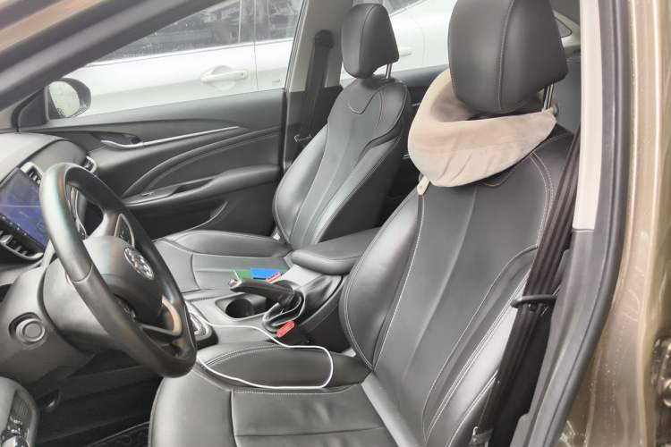 Used Buick GT 2017 18T Dual-Clutch Luxury Model Left Front Seat