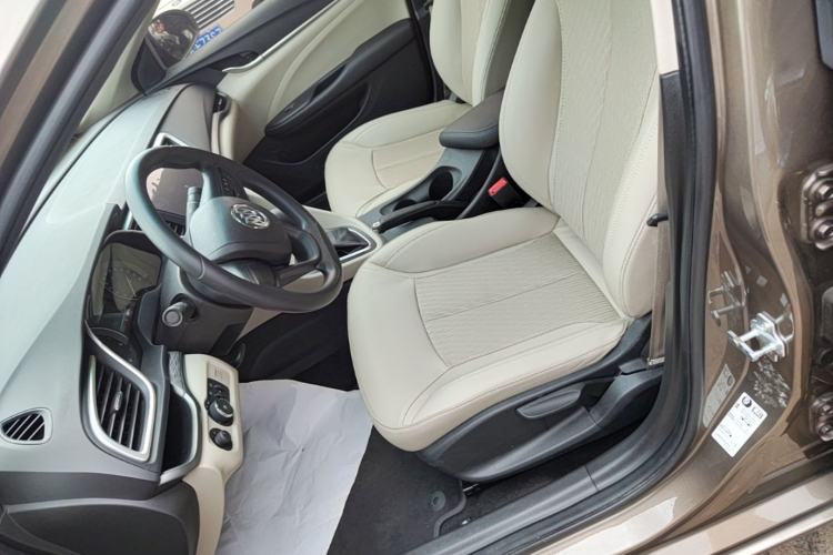 Used Buick GT 2017 15N Automatic Elite Version Left Front Seat