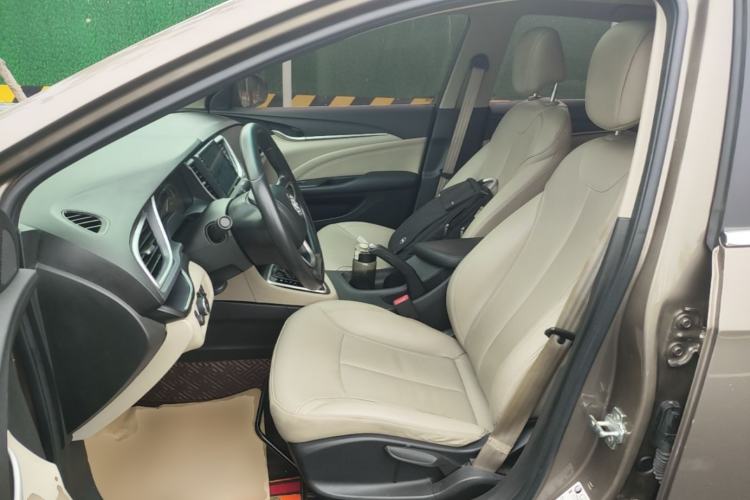 Used Buick GT 2017 15N Automatic Deluxe Edition Left Front Seat
