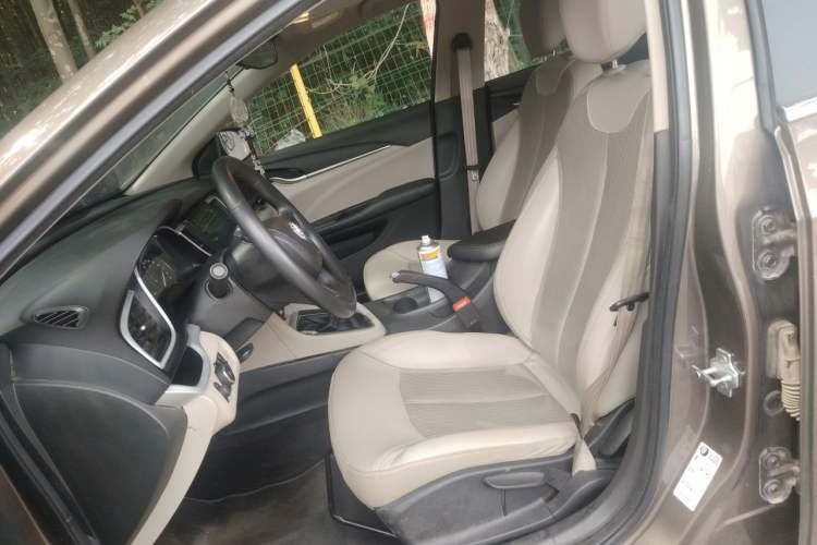 Used Buick GT 2017 15N Manual Elite Version Left Front Seat