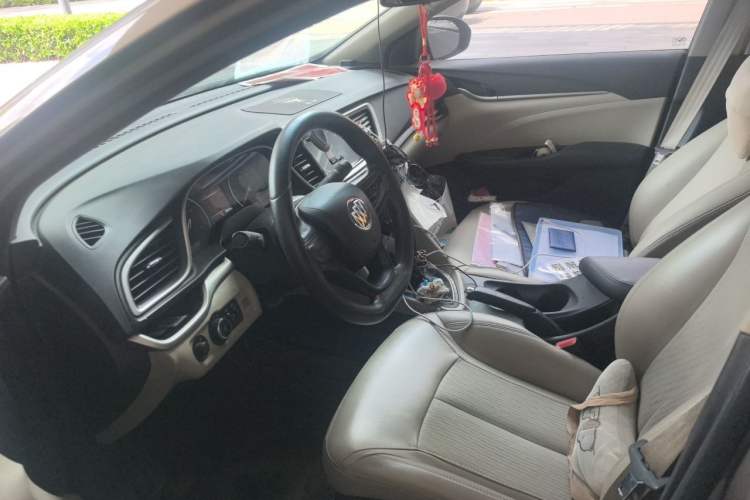 Used Buick GT 2017 15N Automatic Elite Version Left Front Seat