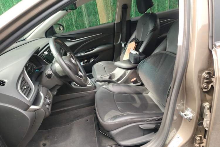 Used Buick GT 2017 15N Automatic Deluxe Edition Left Front Seat
