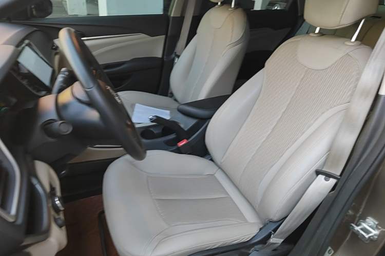 Used Buick GT 2017 15N Automatic Elite Version Left Front Seat