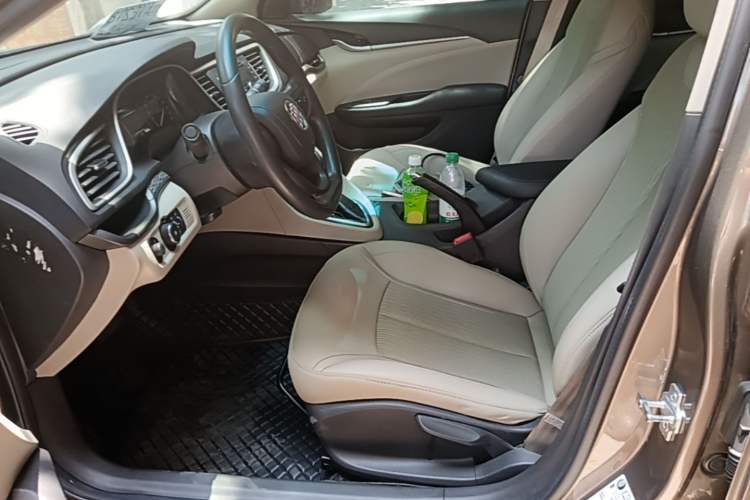 Used Buick GT 2017 15N Automatic Elite Version Left Front Seat