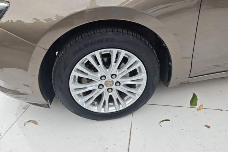 Used Buick GT 2017 15N Manual Elite Version Left Front Wheel Hub
