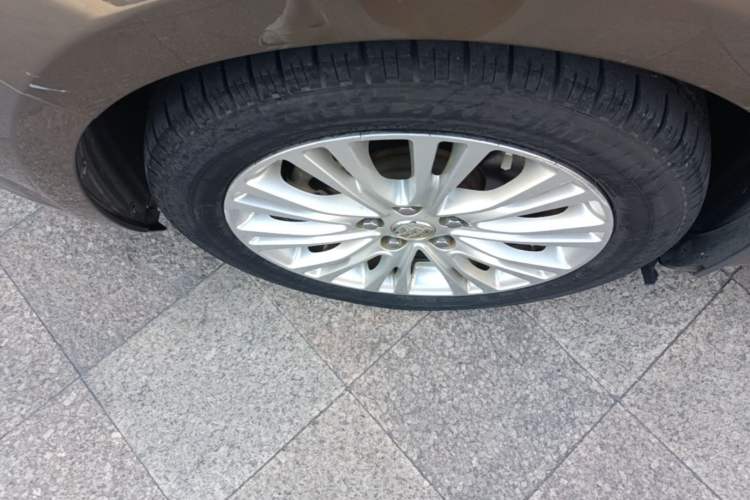 Used Buick GT 2017 15N Automatic Elite Version Left Front Wheel Hub