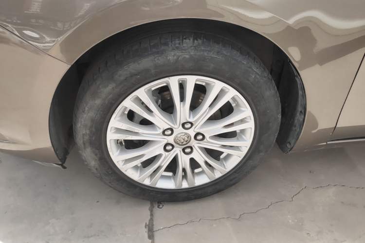 Used Buick GT 2017 15N Automatic Elite Version Left Front Wheel Hub