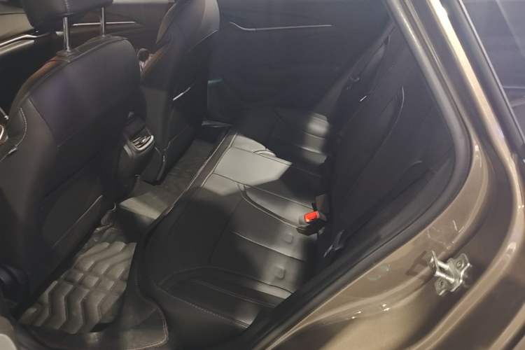 Used Buick GT 2017 15N Automatic Deluxe Edition Left Rear Seat