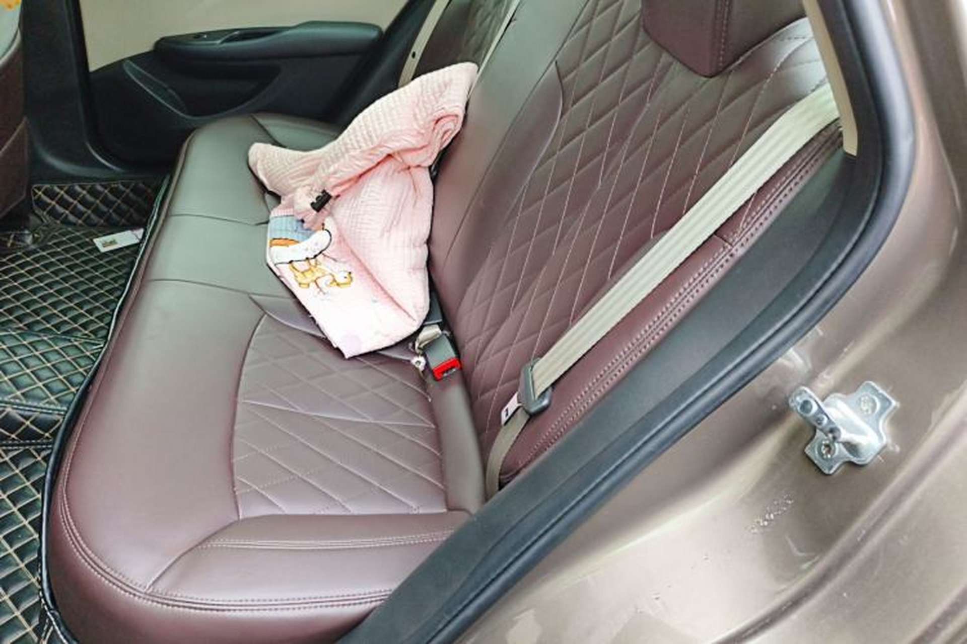 Used Buick GT 2017 15N Automatic Entry-Level Trim Left Rear Seat