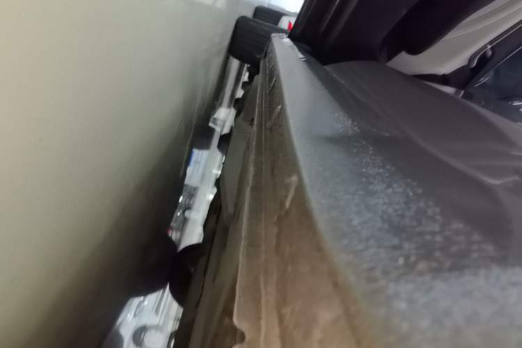 Used Buick GT 2017 15N Automatic Deluxe Edition Left Side Sill