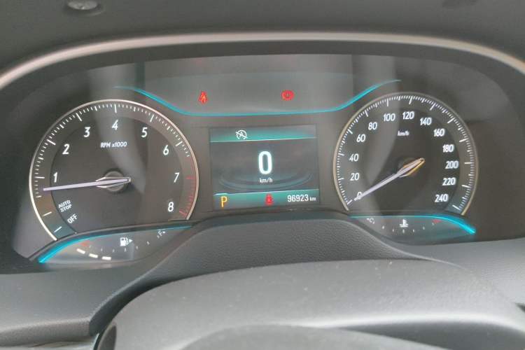 Used Buick GT 2017 15N Automatic Elite Version Odometer Close Up