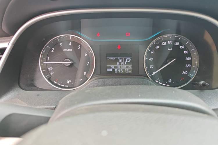 Used Buick GT 2017 15N Automatic Entry-Level Trim Odometer Close Up