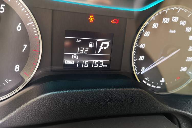 Used Buick GT 2017 15N Automatic Entry-Level Trim Odometer Close Up