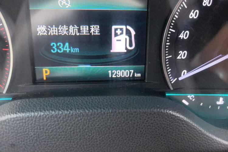 Used Buick GT 2017 15N Automatic Elite Version Odometer Close Up