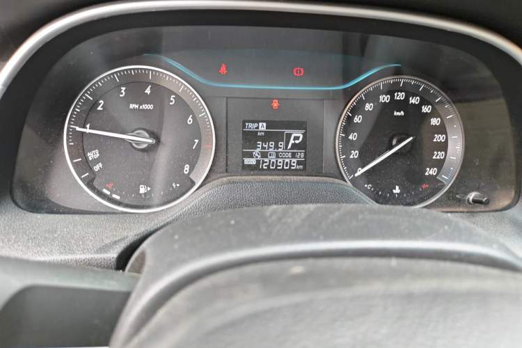 Used Buick GT 2017 15N Automatic Entry-Level Trim Odometer Close Up