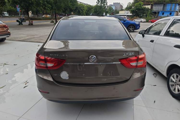 Used Buick GT 2017 15N Manual Elite Version Rear