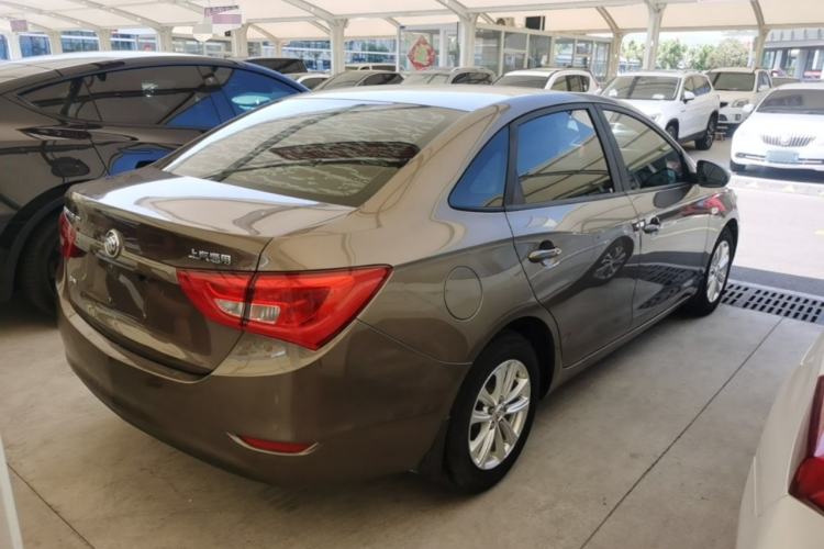 Used Buick GT 2017 15N Manual Entry-Level Trim Rear Right 45 Deg