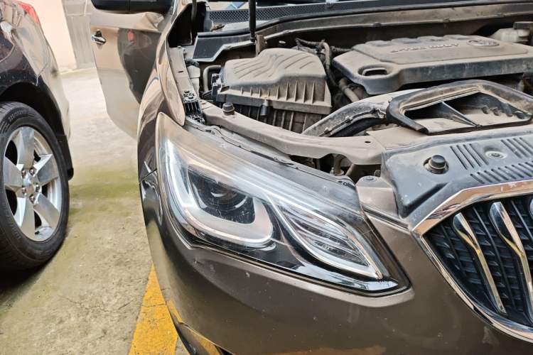 Used Buick GT 2017 15N Automatic Deluxe Edition Right Front Headlight
