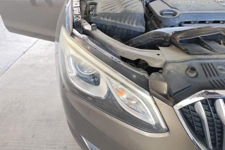 Used Buick GT 2017 15N Manual Elite Version Right Front Headlight