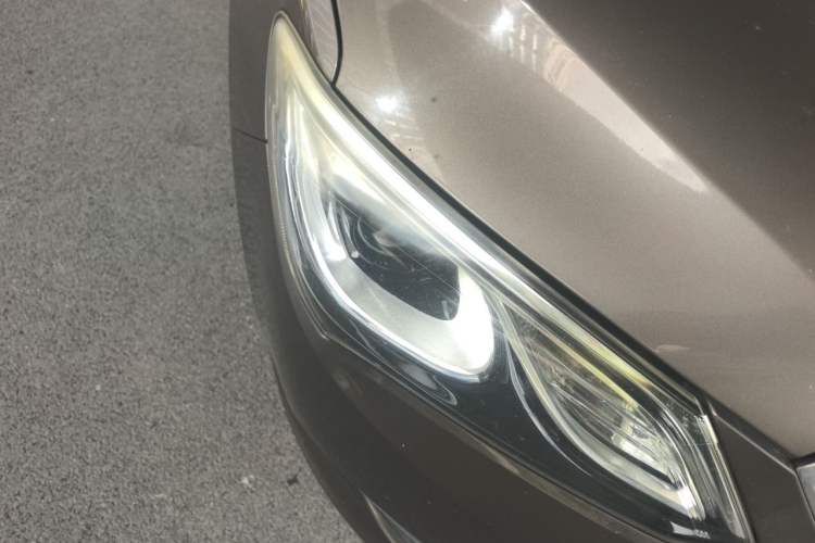 Used Buick GT 2017 15N Automatic Elite Version Right Front Headlight