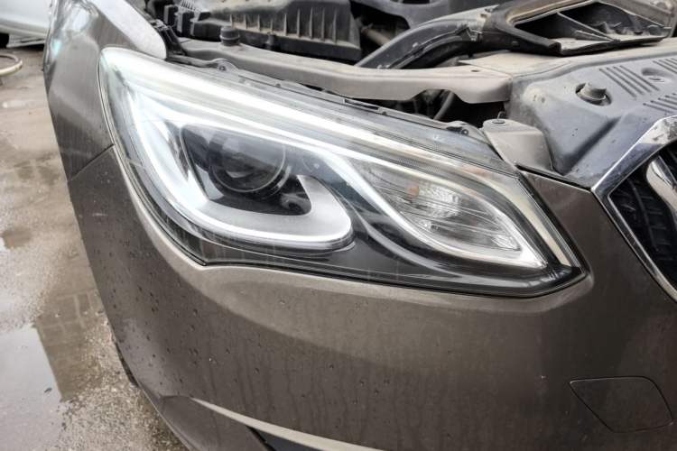 Used Buick GT 2017 15N Automatic Elite Version Right Front Headlight