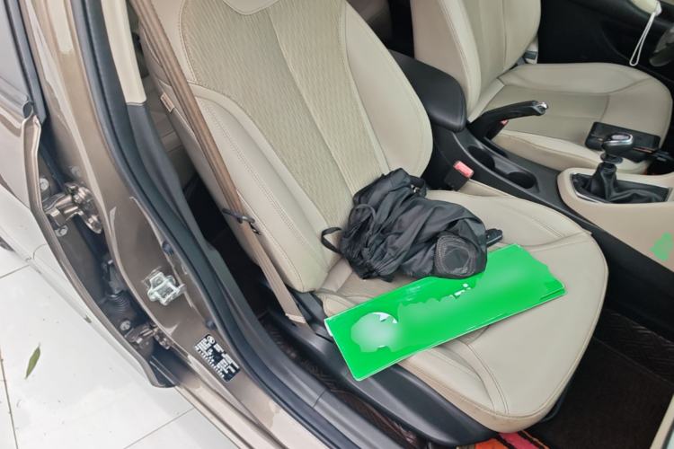 Used Buick GT 2017 15N Manual Elite Version Right Front Seat